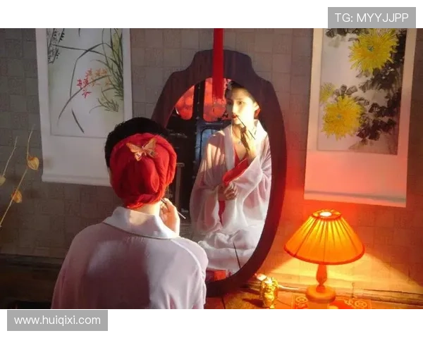 《蝴蝶之吻》：一段在镜头下翩跹的俄式浪漫与哀愁